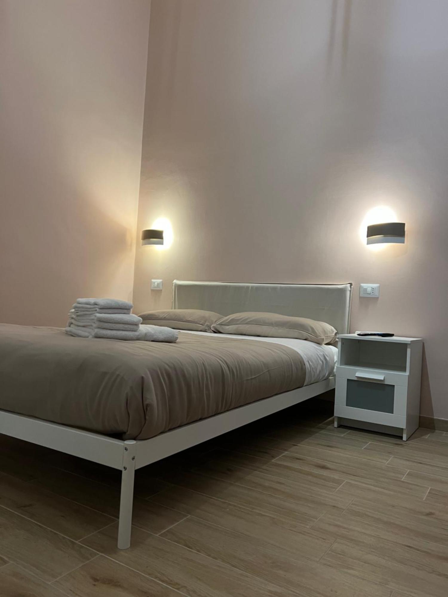 Hotel Buongiorno & Benvenuti à Trani Extérieur photo