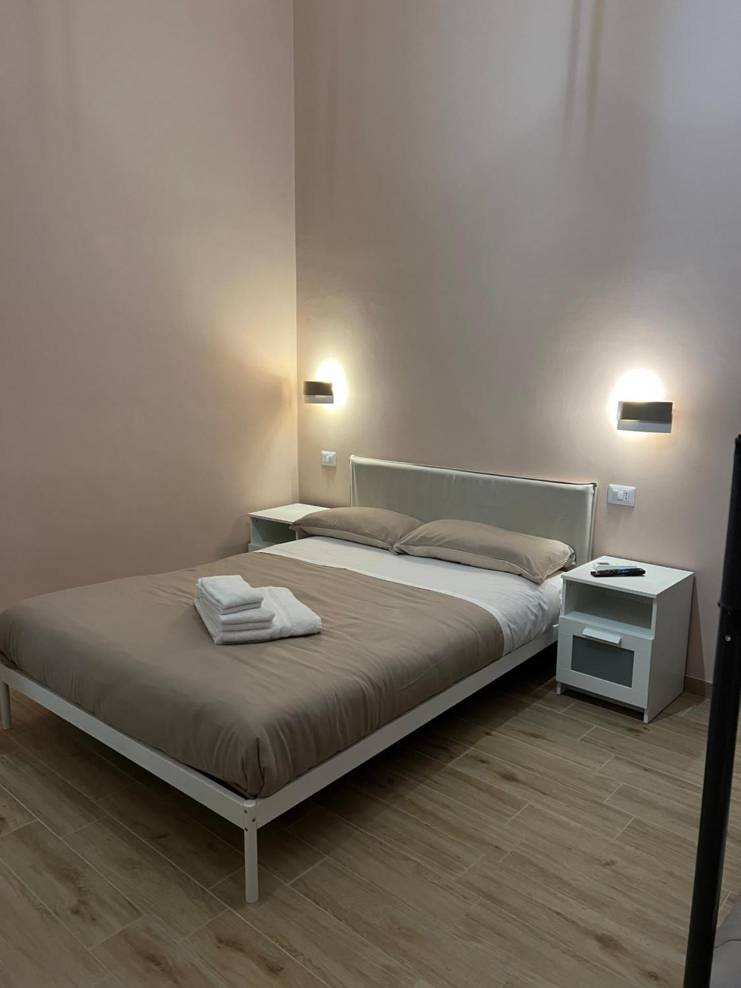 Hotel Buongiorno & Benvenuti à Trani Extérieur photo